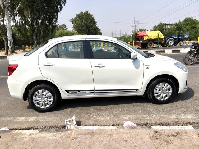 https://images10.gaadi.com/usedcar_image/3689069/original/processed_img2922324__usedcar_c_40521700965347_1700965365.jpg?imwidth=6401