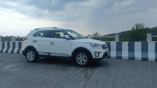 https://images10.gaadi.com/usedcar_image/3689164/original/processed_d1e70637-5153-4101-8240-1b2687ce975f.jpg?imwidth=6402