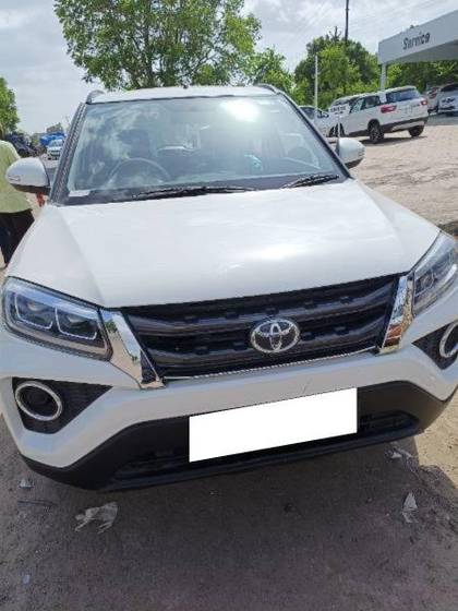 Toyota Urban cruiser Mid AT Toyota Urban cruiser Mid AT