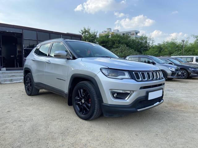 https://images10.gaadi.com/usedcar_image/3689231/original/processed_img2922366__usedcar_2_2021700976389_1700976450.jpg?imwidth=6400