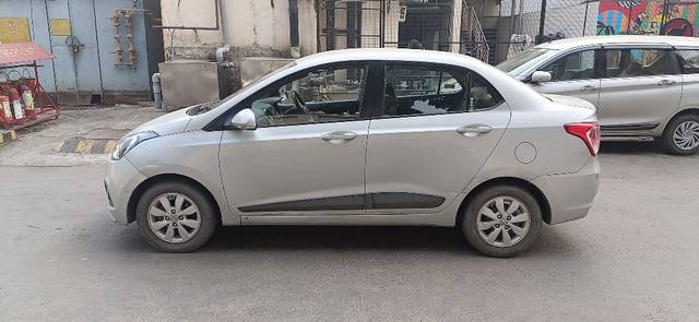 https://images10.gaadi.com/usedcar_image/3689234/original/19__VCC_IMG_1700367174362_1820938_95_1700367213.jpg?imwidth=6401