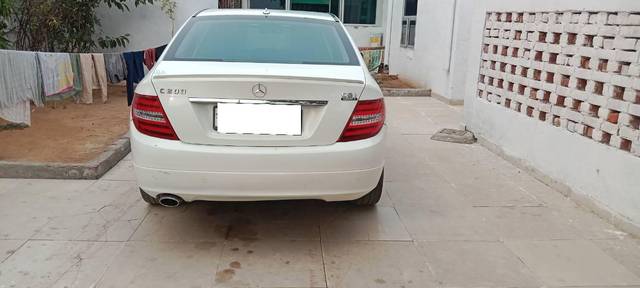 https://images10.gaadi.com/usedcar_image/3689251/original/processed_0e17805c-ecac-4dd0-b64b-faac3a9ca6fa.jpg?imwidth=6401