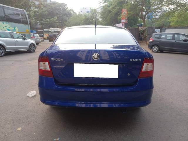 https://images10.gaadi.com/usedcar_image/3689283/original/processed_img2922385__usedcar_a4678016_8c92_4ec2_907f_00be93354631_1541700978213_1700978315.jpg?imwidth=6401