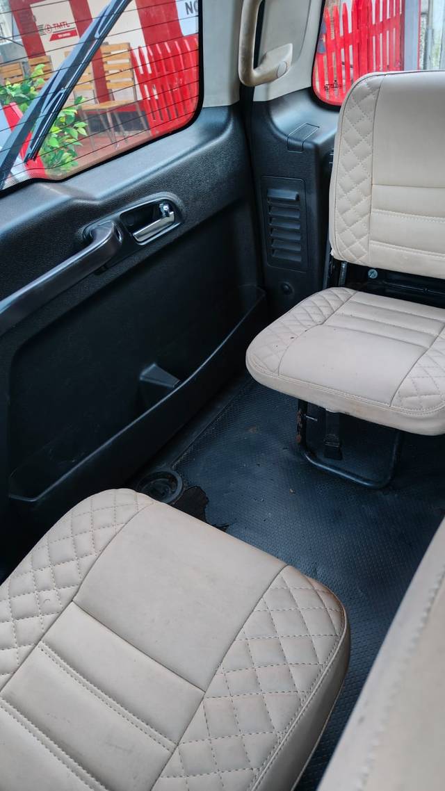 https://images10.gaadi.com/usedcar_image/3689365/original/img2922429__used_car_2922429_1701171180.jpg?imwidth=6402