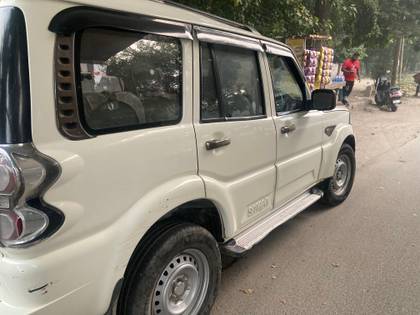 Mahindra Scorpio 1.99 S4 Plus Mahindra Scorpio 1.99 S4 Plus