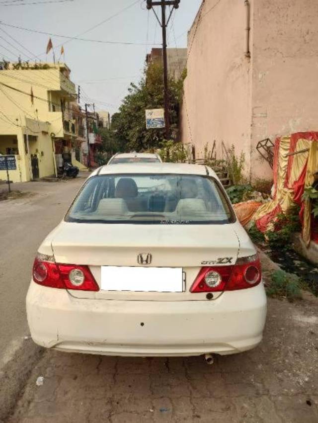 https://images10.gaadi.com/usedcar_image/3689382/original/processed_03ebac5c-1c61-4074-bed4-03c8c09d8e4a.jpg?imwidth=6401