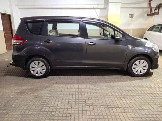 https://images10.gaadi.com/usedcar_image/3689417/original/processed_img2922453__usedcar_img_20231023_wa0027_27821700983179_1700983255.jpg?imwidth=6401