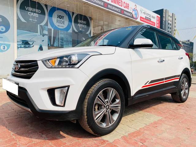 https://images10.gaadi.com/usedcar_image/3689455/original/processed_img2922475__used_car_2922475_1700984209.jpg?imwidth=6402