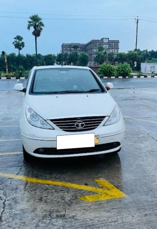 https://images10.gaadi.com/usedcar_image/3689607/original/processed_e8bf5f5c-ab17-4cf6-8767-e166e7e58f56.jpeg?imwidth=6400