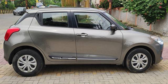 https://images10.gaadi.com/usedcar_image/3689649/original/processed_img2922546__used_car_2922546_1700991679.jpg?imwidth=6401