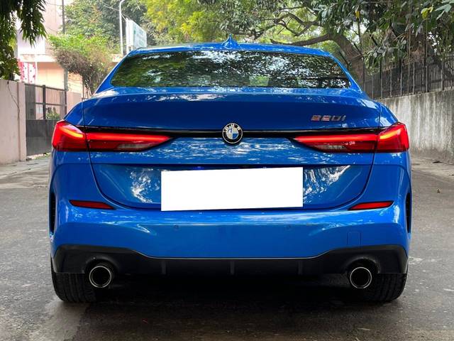 https://images10.gaadi.com/usedcar_image/3689659/original/processed_img2922554__used_car_2922554_1701415346.jpg?imwidth=6402