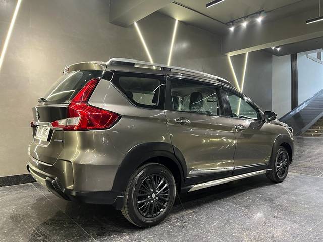 https://images10.gaadi.com/usedcar_image/3689711/original/img2922584__used_car_2922584_1700994119.jpg?imwidth=6402