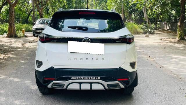 https://images10.gaadi.com/usedcar_image/3689721/original/processed_img2922588__used_car_2922588_1700994422.jpg?imwidth=6401