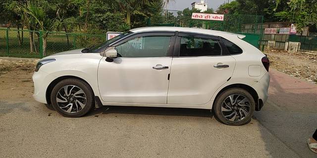 https://images10.gaadi.com/usedcar_image/3689739/original/19__VCC_IMG_1700379799465_1821073_95_1700380026.jpg?imwidth=6401