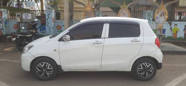 https://images10.gaadi.com/usedcar_image/3689744/original/19__VCC_IMG_1700383629945_1821103_95_1700383841.jpg?imwidth=6401