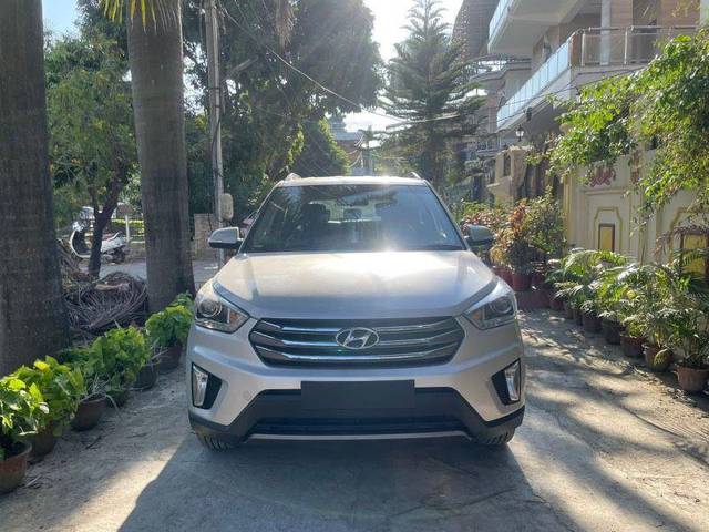 https://images10.gaadi.com/usedcar_image/3689756/original/processed_c47a0b78-ee01-4a60-a40e-4a403845eb64.jpeg?imwidth=6400
