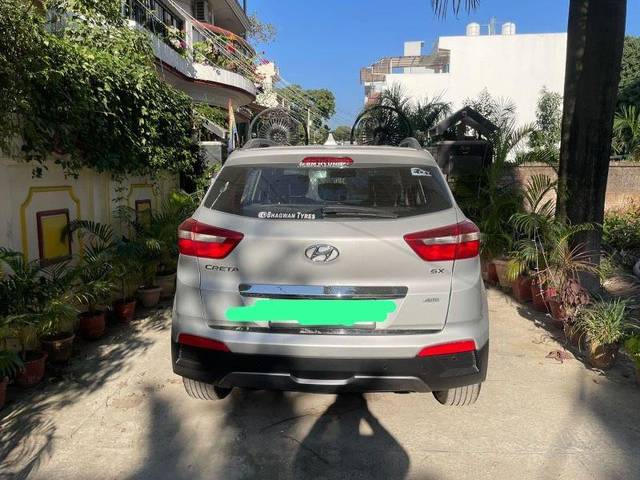 https://images10.gaadi.com/usedcar_image/3689756/original/processed_d05b403c-a44f-4e0e-9b73-8d0c6972a467.jpeg?imwidth=6402