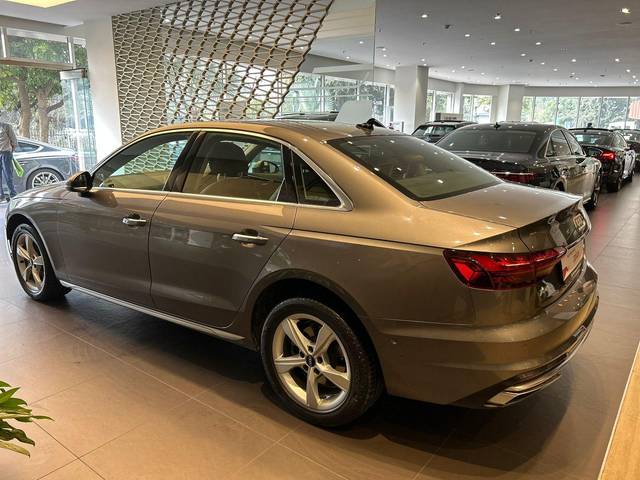 https://images10.gaadi.com/usedcar_image/3689790/original/processed_img2922626__usedcar_whatsappimage2023_11_25at115254_140381700996333_1700996352.jpeg?imwidth=6402