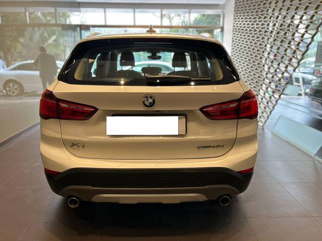 https://images10.gaadi.com/usedcar_image/3689798/original/processed_img2922630__usedcar_whatsappimage2023_11_25at113033_140381700996545_1700996625.jpeg?imwidth=6402