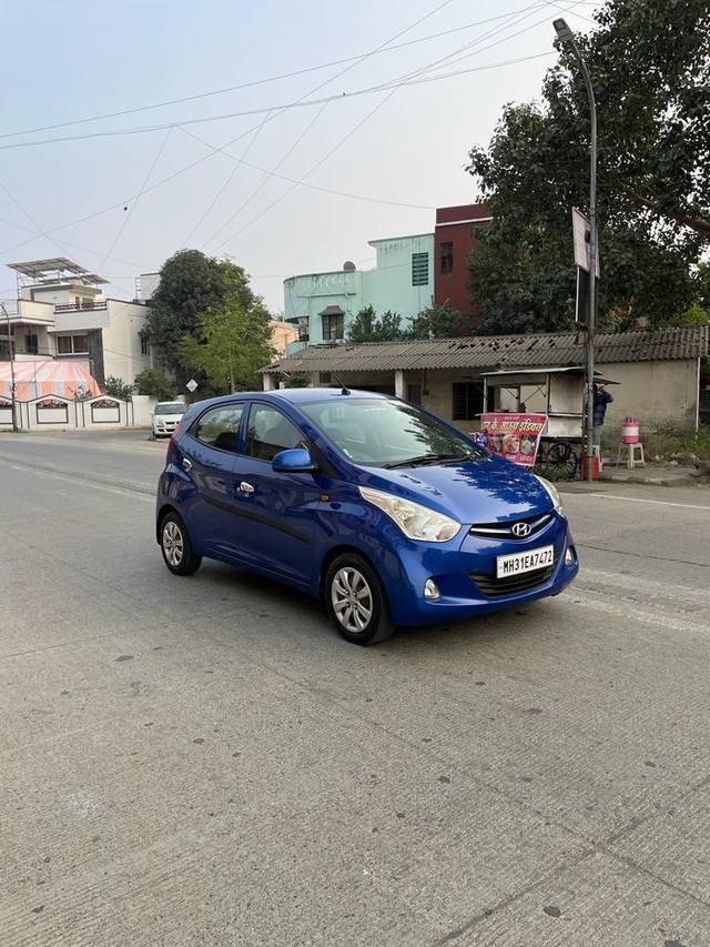 https://images10.gaadi.com/usedcar_image/3689826/original/processed_img2922641__used_car_2922641_1701057992.jpg?imwidth=6402