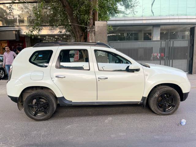 https://images10.gaadi.com/usedcar_image/3689832/original/img2922644__used_car_2922644_1700997948.jpg?imwidth=6401