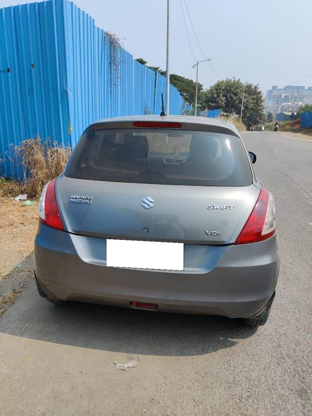 https://images10.gaadi.com/usedcar_image/3689865/original/processed_img2922668__used_car_2922668_1700999053.jpg?imwidth=6402