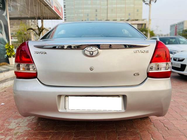 https://images10.gaadi.com/usedcar_image/3689866/original/processed_img2922669__used_car_2922669_1700999068.jpg?imwidth=6401