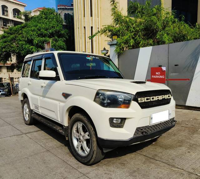 https://images10.gaadi.com/usedcar_image/3689873/original/processed_img2922674__usedcar_1_60671700999115_1700999123.jpeg?imwidth=6400