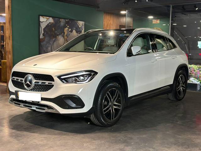 https://images10.gaadi.com/usedcar_image/3689922/original/processed_img2922691__usedcar_whatsappimage2023_11_26at50807pm_6131701001295_1701001311.jpeg?imwidth=6402