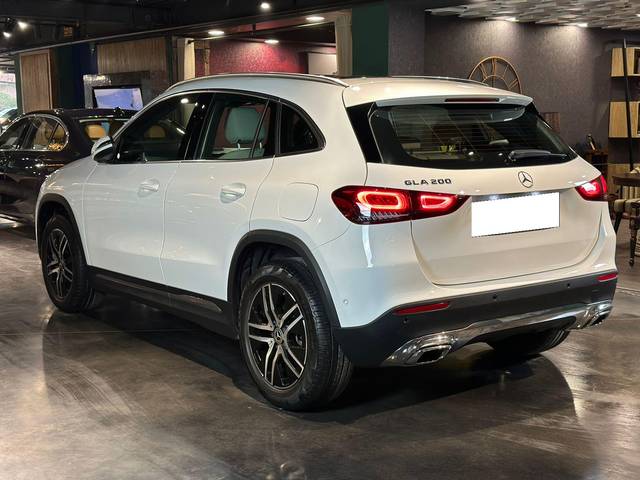 https://images10.gaadi.com/usedcar_image/3689922/original/processed_img2922691__usedcar_whatsappimage2023_11_26at50808pm_6131701001295_1701001311.jpeg?imwidth=6401