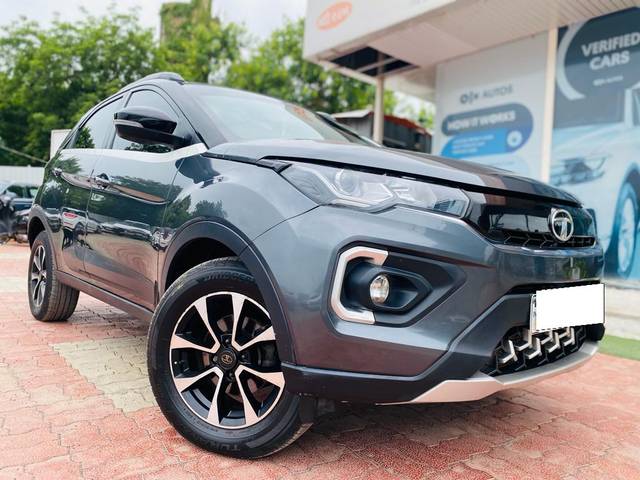 https://images10.gaadi.com/usedcar_image/3689938/original/processed_img2922702__used_car_2922702_1701001893.jpg?imwidth=6400