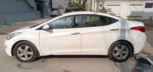 https://images10.gaadi.com/usedcar_image/3689939/original/19__VCC_IMG_1700384383747_1821115_95_1700384837.jpg?imwidth=6401