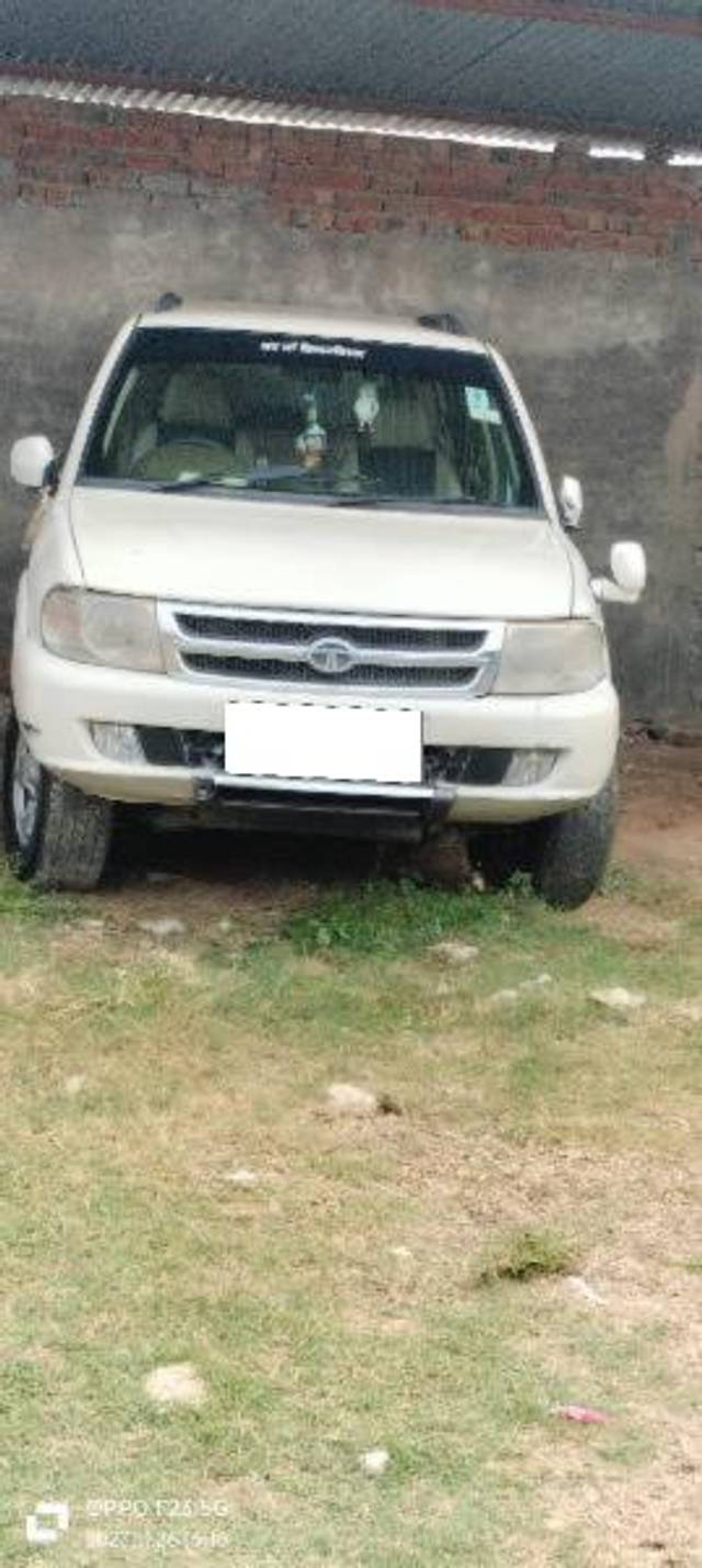 https://images10.gaadi.com/usedcar_image/3690029/original/processed_f36a2e18-de6b-4b4b-97e6-8fc356a74e51.jpg?imwidth=6400