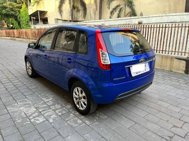 https://images10.gaadi.com/usedcar_image/3690046/original/processed_img2922748__used_car_2922748_1701005986.jpg?imwidth=6402