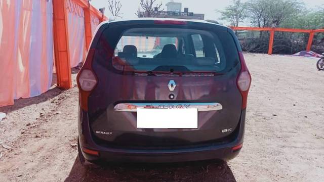 https://images10.gaadi.com/usedcar_image/3690084/original/processed_ba94eb8f-4f5f-4b1a-8b6c-40cd232e8ecc.jpeg?imwidth=6401