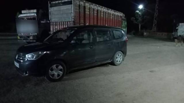 https://images10.gaadi.com/usedcar_image/3690084/original/processed_e7c2fc5e-7ef2-4e4a-8c10-a1b46e1499a7.jpeg?imwidth=6400