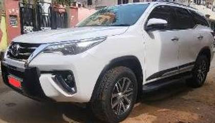 Toyota Fortuner 2.8 4WD MT BSIV Toyota Fortuner 2.8 4WD MT BSIV