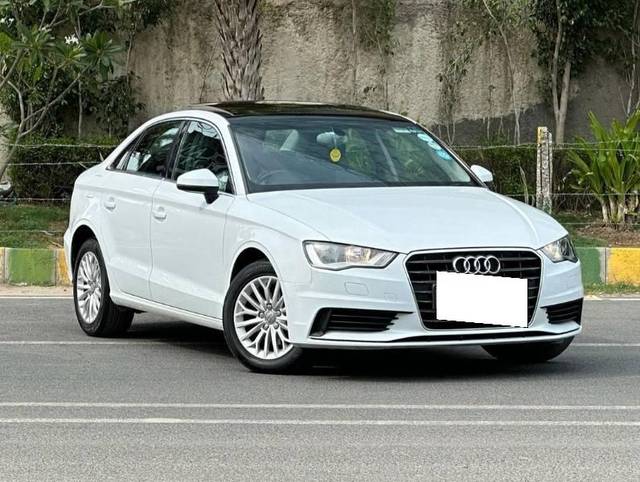 https://images10.gaadi.com/usedcar_image/3690135/original/processed_e6f5bc30-7c13-4e2d-a8b2-1695d0144e58.jpg?imwidth=6400