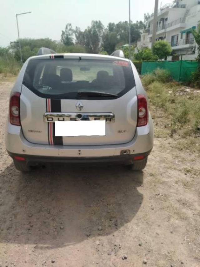https://images10.gaadi.com/usedcar_image/3690154/original/processed_4385fc01-a9e3-4318-99d1-50f318ecad0a.jpg?imwidth=6402