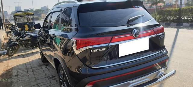 https://images10.gaadi.com/usedcar_image/3690196/original/processed_1e2e5537-ea20-4311-9e26-054837ce7bbd.jpg?imwidth=6400
