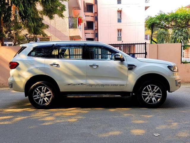 https://images10.gaadi.com/usedcar_image/3690245/original/processed_img2922773__used_car_2922773_1701018986.jpg?imwidth=6401