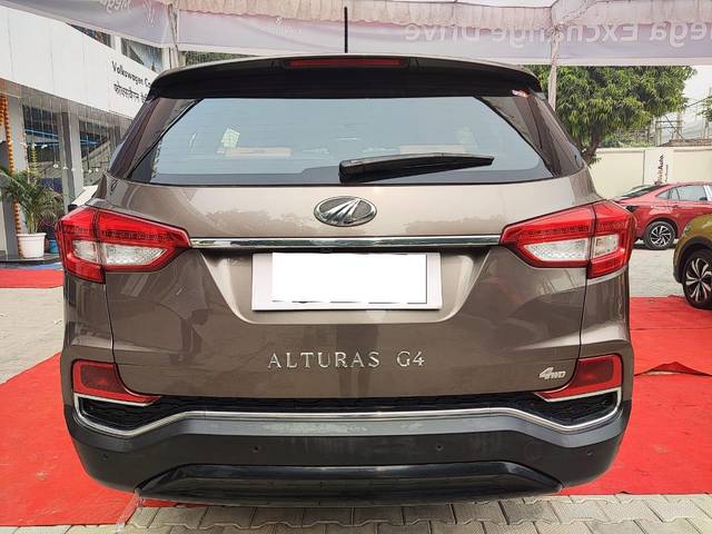 https://images10.gaadi.com/usedcar_image/3690264/original/processed_img2922778__usedcar_whatsappimage2023_11_05at120456_2922778_1701020704.jpeg?imwidth=6401