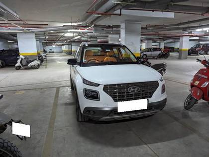 Hyundai Venue SX Plus Turbo DCT BSIV Hyundai Venue SX Plus Turbo DCT BSIV