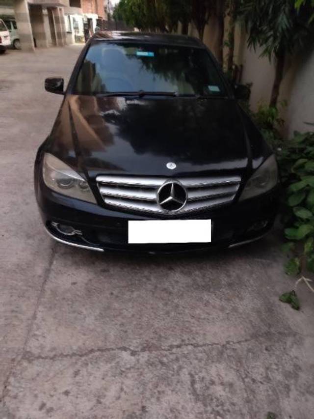 https://images10.gaadi.com/usedcar_image/3690405/original/processed_5eea8254-6f26-47da-9a10-48a891deba86.jpg?imwidth=6400