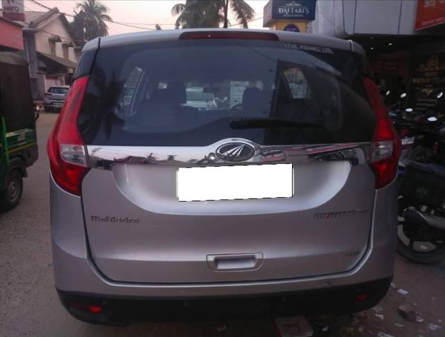 https://images10.gaadi.com/usedcar_image/3690409/original/processed_afd4fc27-0ed2-4c77-8dfb-d3b4590ad02f.jpg?imwidth=6401