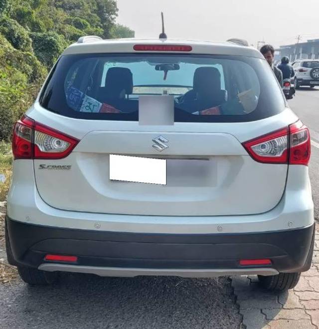 https://images10.gaadi.com/usedcar_image/3690414/original/processed_21e12d33-82e6-4568-ad8a-97c4143843e6.jpg?imwidth=6402
