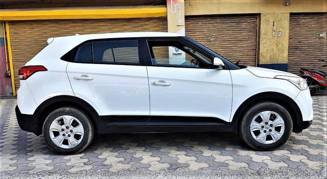 https://images10.gaadi.com/usedcar_image/3690498/original/processed_img2922799__used_car_2922799_1701064388.jpg?imwidth=6401