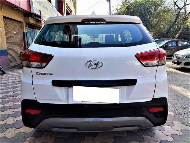 https://images10.gaadi.com/usedcar_image/3690498/original/processed_img2922799__used_car_2922799_1701064389.jpg?imwidth=6402
