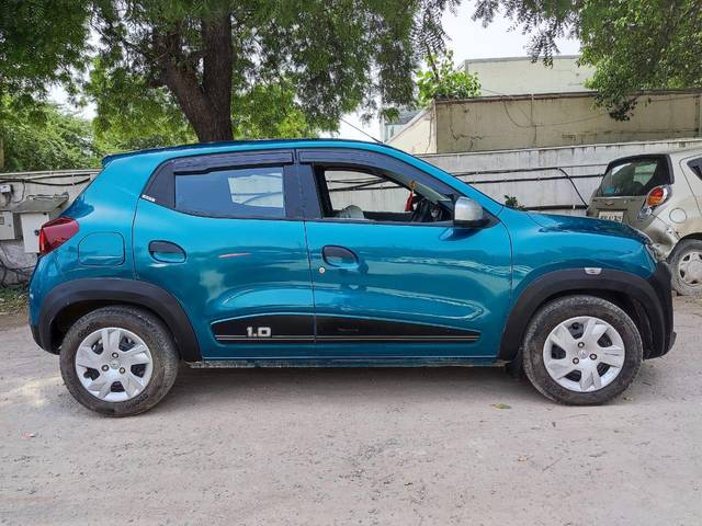 https://images10.gaadi.com/usedcar_image/3690520/original/processed_img2922809__used_car_2922809_1701084734.jpg?imwidth=6401