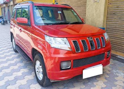 Mahindra TUV 300 T8 Mahindra TUV 300 T8
